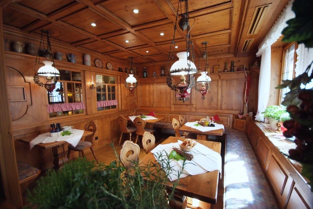 Loewen Hotel & Restaurant 벤들링엔 암 넥카 외부 사진