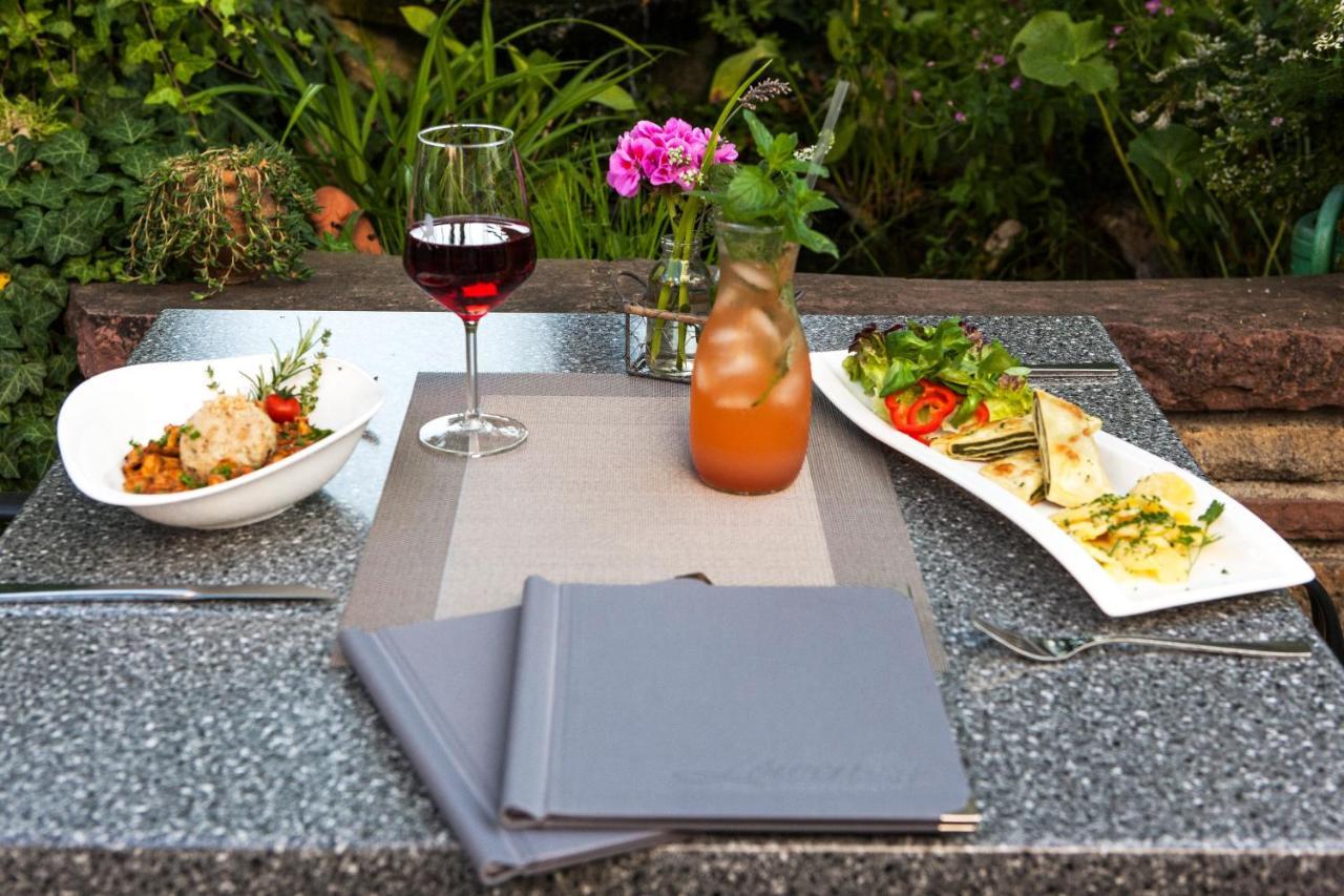 Loewen Hotel & Restaurant 벤들링엔 암 넥카 외부 사진